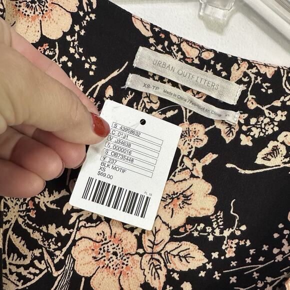 Zara Wrap Romper XS Shorts Black Floral Motif Long Sleeve Party Summer Boho NEW - Picture 4 of 8